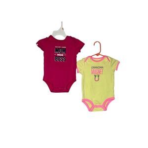 Carter's baby girl bodysuits size 12 months